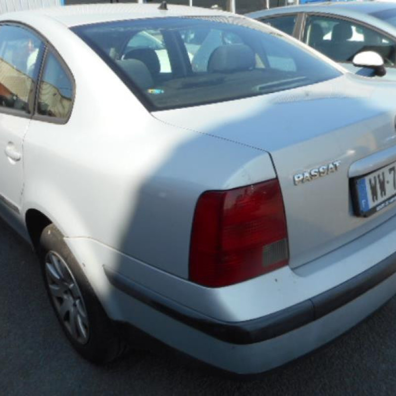 Retroviseur droit VOLKSWAGEN PASSAT 4 Photo n°7