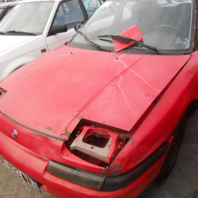 Feu arriere principal gauche (feux) MAZDA 323 4 Photo n°3