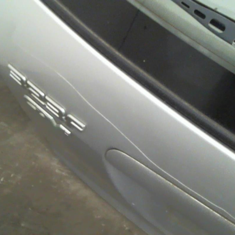 Malle/Hayon arriere MAZDA 323 6 Photo n°3