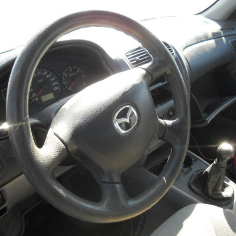 Malle/Hayon arriere MAZDA 323 6 Photo n°9