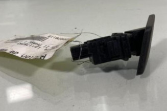 Bouton de warning TOYOTA YARIS 2