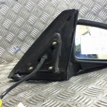 Retroviseur droit MAZDA 323 6