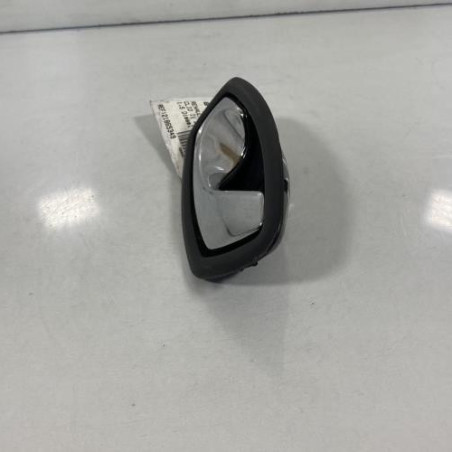 Poignee interieur avant gauche RENAULT CLIO 4