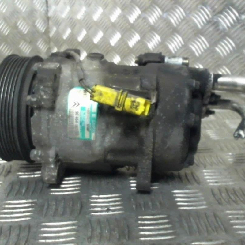 Compresseur clim CITROEN C8 Photo n°1