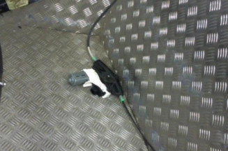 Leve vitre electrique avant droit AUDI A4 3 Photo n°1