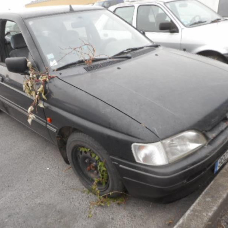 Optique avant principal gauche (feux)(phare) FORD ORION 2 Photo n°4