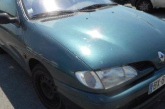Malle/Hayon arriere RENAULT MEGANE 1