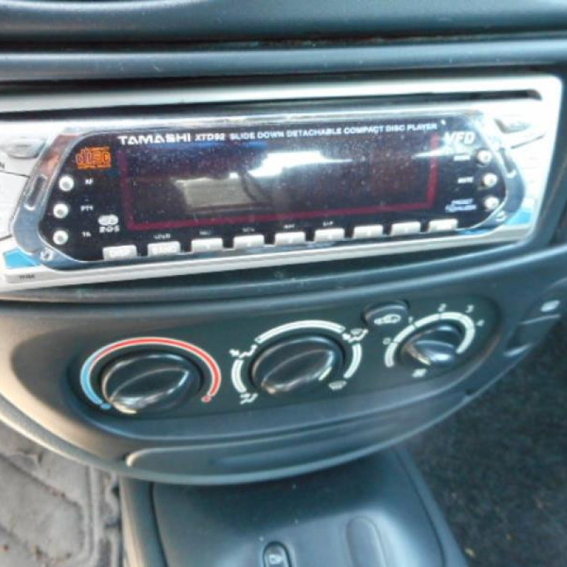 Malle/Hayon arriere RENAULT MEGANE 1 Photo n°9