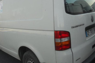 Moteur essuie glace avant VOLKSWAGEN TRANSPORTER 5
