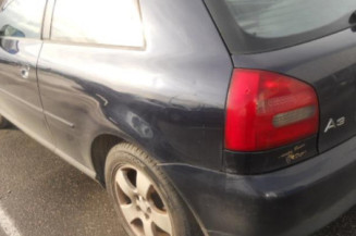 Retroviseur droit AUDI A3 1