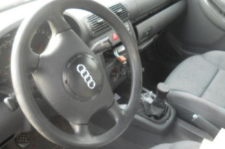 Retroviseur droit AUDI A3 1