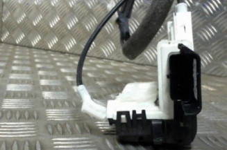 Serrure avant droit CITROEN BERLINGO 2