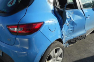 Poignee porte avant droit RENAULT CLIO 4