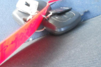 Serrure avant droit RENAULT TRAFIC 2