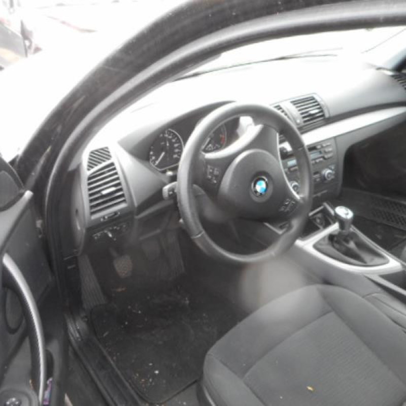 Boite a gants BMW SERIE 1 E87 Photo n°4
