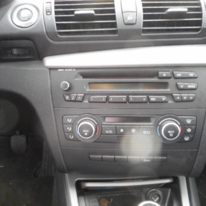 Boite a gants BMW SERIE 1 E87 Photo n°5