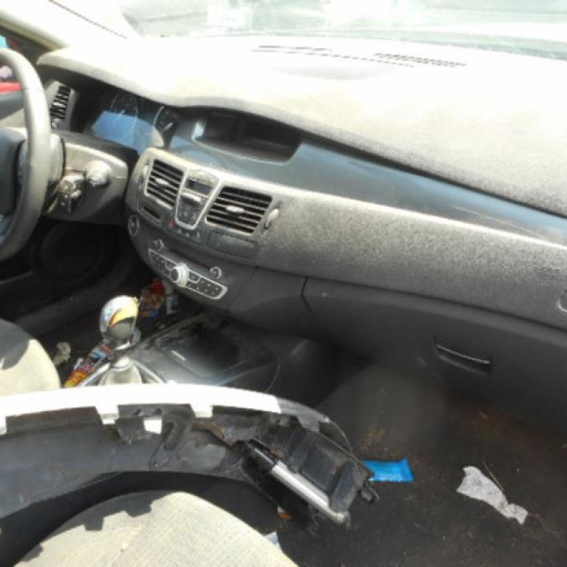 Poignee porte arriere gauche RENAULT LAGUNA 3 Photo n°9