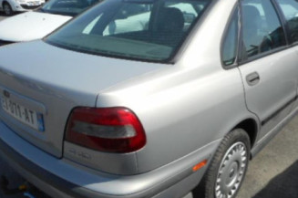 Retroviseur droit VOLVO S 40 1