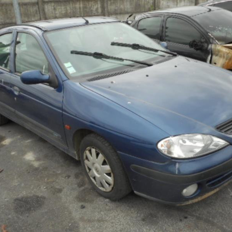 Retroviseur droit RENAULT MEGANE 1 Photo n°5