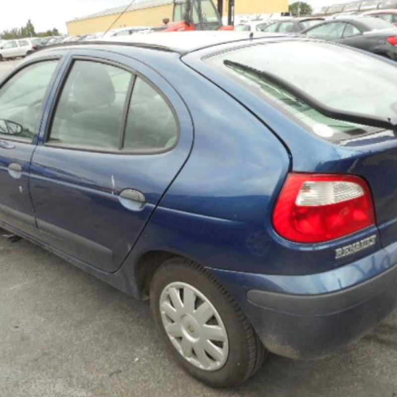 Retroviseur droit RENAULT MEGANE 1 Photo n°7