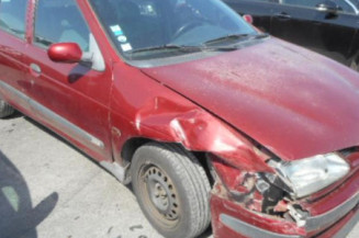 Optique avant secondaire gauche (feux)(clignotant) RENAULT MEGANE 1