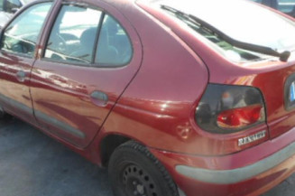 Optique avant secondaire gauche (feux)(clignotant) RENAULT MEGANE 1