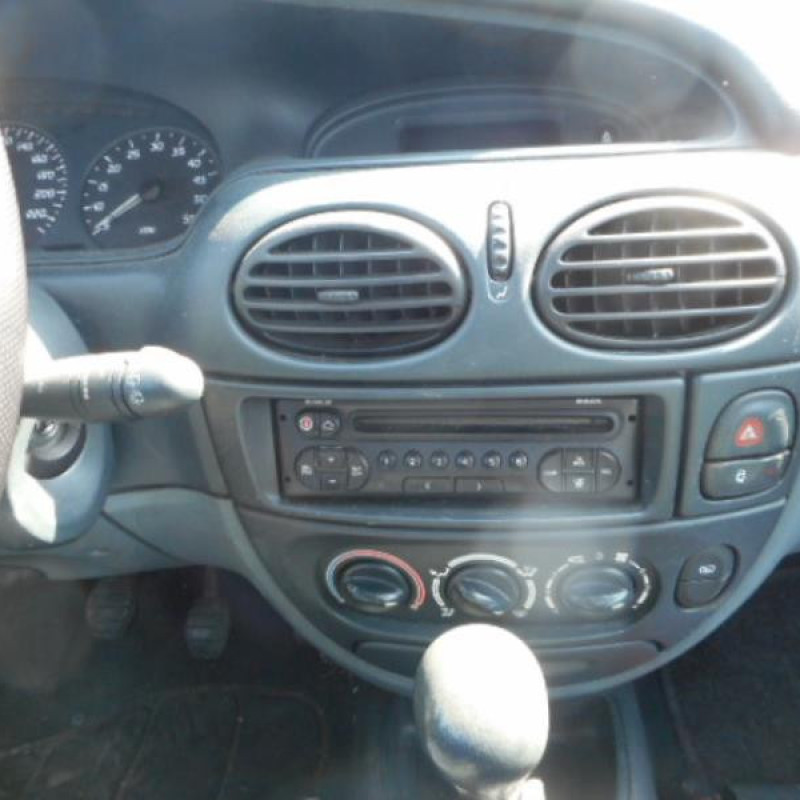 Optique avant secondaire gauche (feux)(clignotant) RENAULT MEGANE 1 Photo n°7
