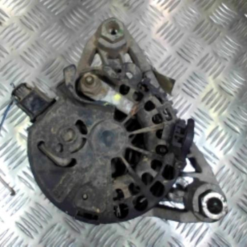 Alternateur OPEL CORSA B Photo n°3