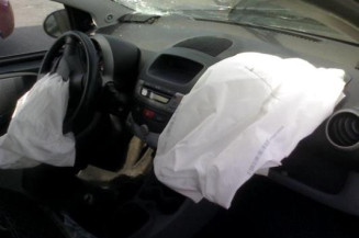 Porte avant droit TOYOTA AYGO 1