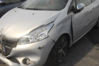 Poignee interieur avant gauche PEUGEOT 208 1