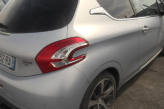 Poignee interieur avant gauche PEUGEOT 208 1