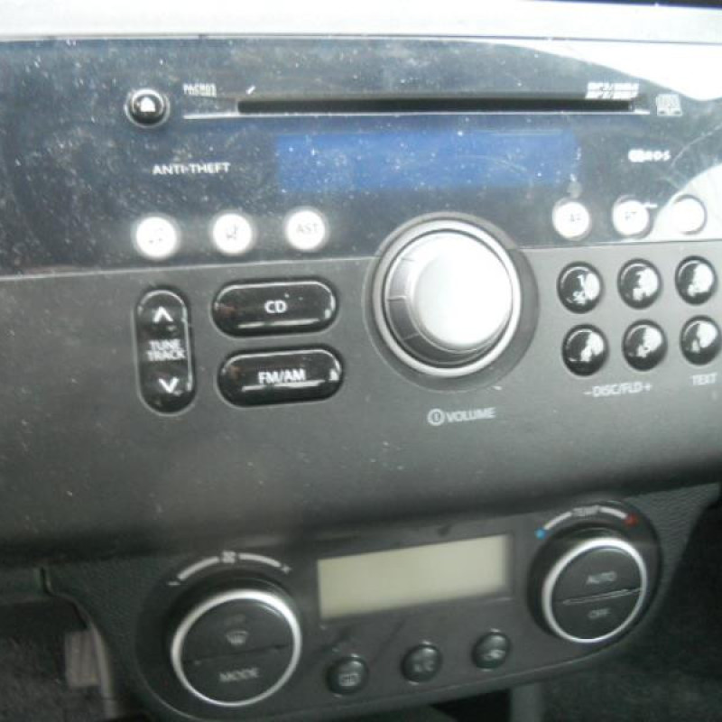 Commande chauffage SUZUKI SWIFT 3 Photo n°9