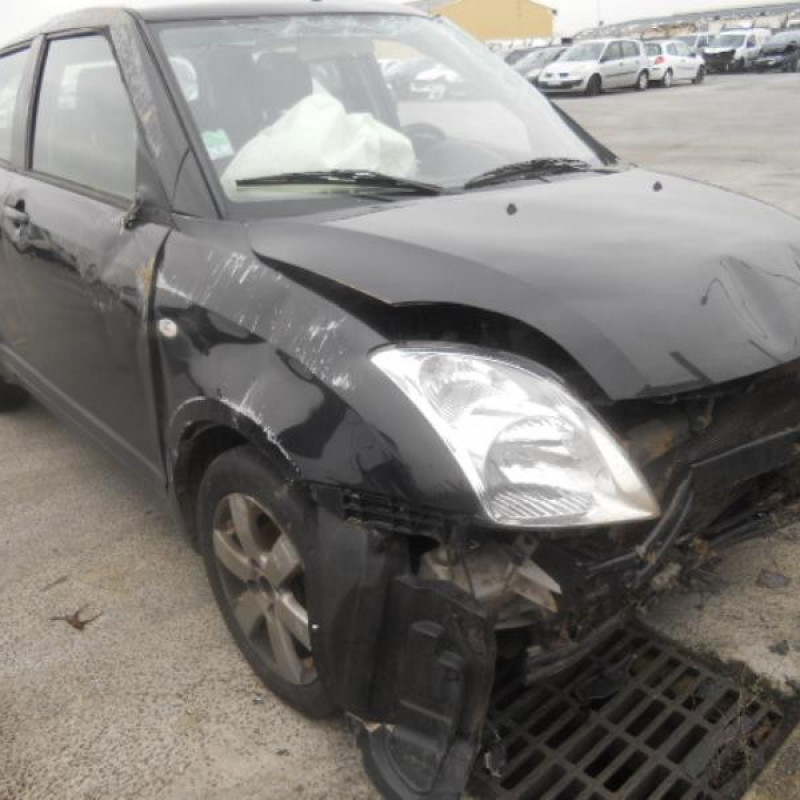 Leve vitre electrique avant droit SUZUKI SWIFT 3 Photo n°4