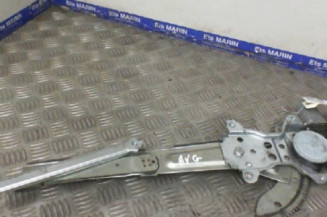 Leve vitre electrique avant gauche SUZUKI SWIFT 3 Photo n°1