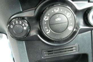 Poignee interieur avant gauche FORD FIESTA 6