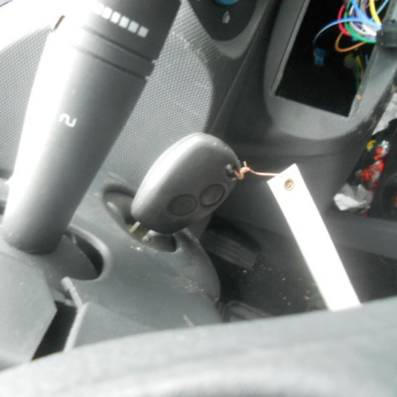 Bras essuie glace avant gauche RENAULT TWINGO 2 Photo n°8