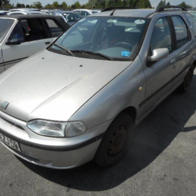 Pare choc avant FIAT STRADA Photo n°2
