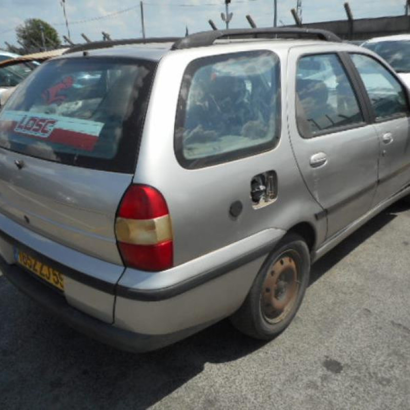 Pare choc avant FIAT STRADA Photo n°4
