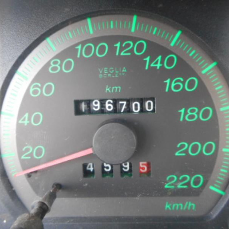 Pare choc avant FIAT STRADA Photo n°8