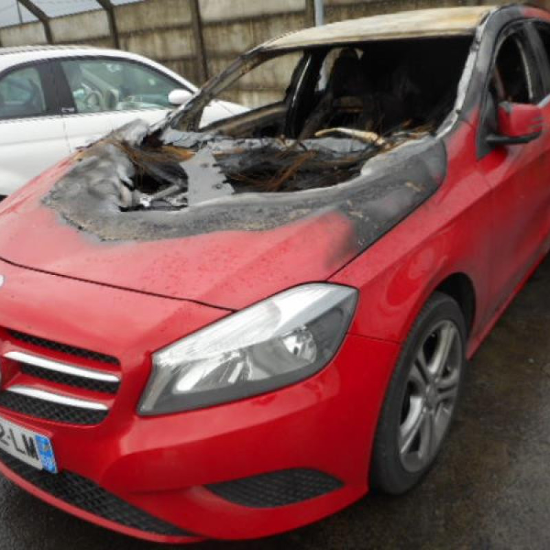 Etrier avant droit (freinage) MERCEDES CLASSE A 176 Photo n°1