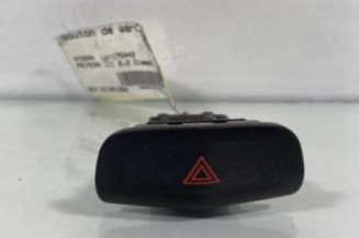 Bouton de warning NISSAN PRIMERA 3 Photo n°1