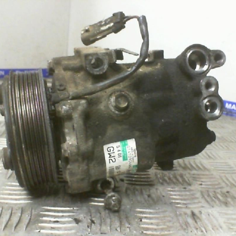 Compresseur clim OPEL CORSA C Photo n°3