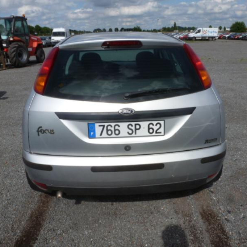 Calandre FORD FOCUS 1 Photo n°4