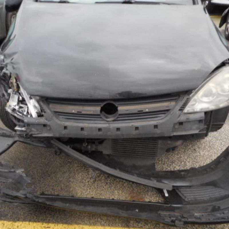 Compresseur clim OPEL CORSA C Photo n°5