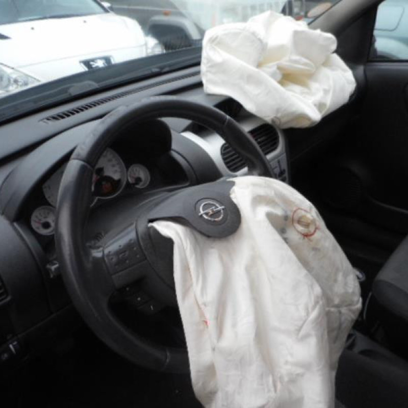 Compresseur clim OPEL CORSA C Photo n°9