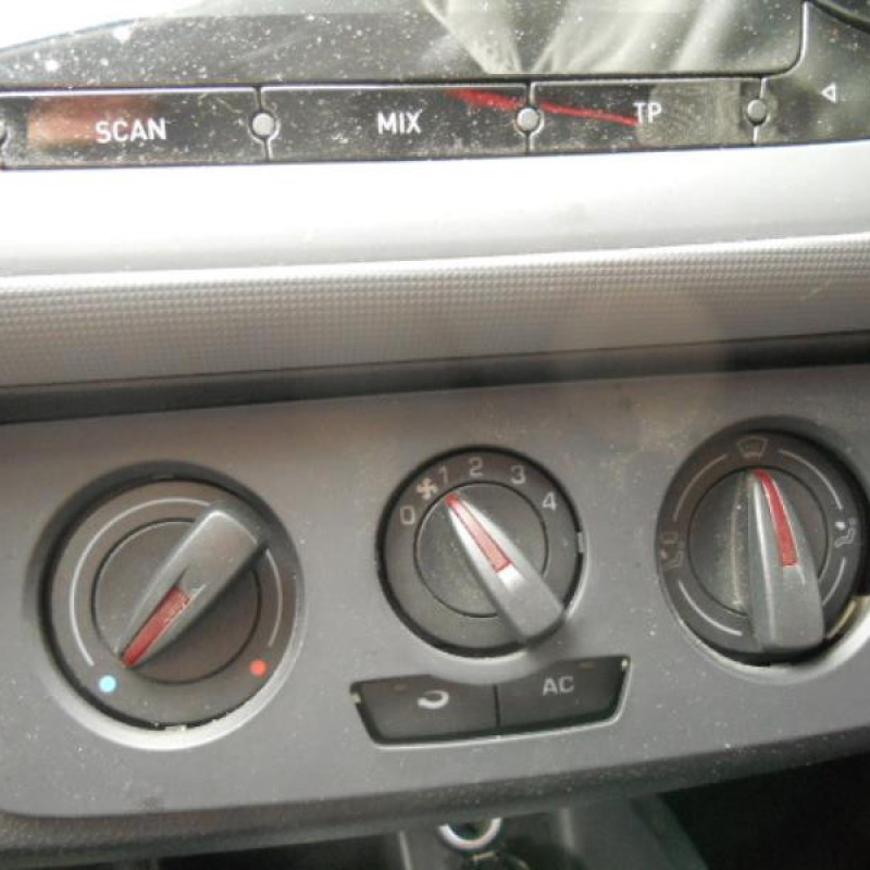 Commande chauffage SEAT IBIZA 4 Photo n°11