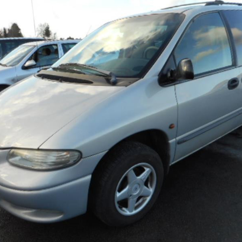 Malle/Hayon arriere CHRYSLER VOYAGER 3 Photo n°3