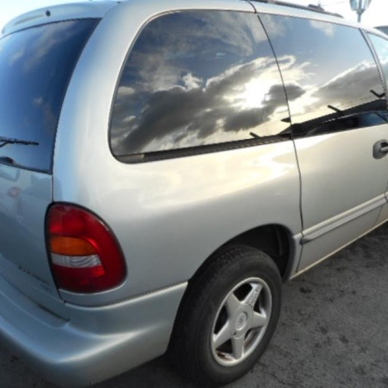 Malle/Hayon arriere CHRYSLER VOYAGER 3 Photo n°5