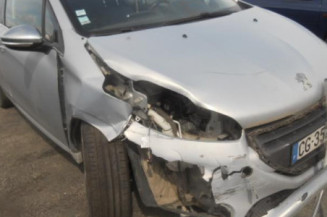 Bras essuie glace avant droit PEUGEOT 208 1