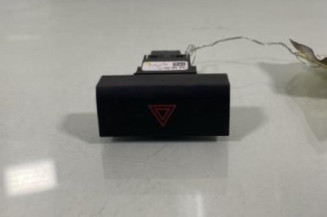 Bouton de warning SEAT IBIZA 4 Photo n°1